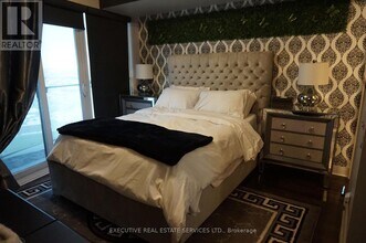 50 Absolute Ave in Mississauga, ON - Building Photo - Building Photo