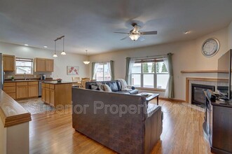 238 Wind Stone Dr in Madison, WI - Building Photo - Building Photo