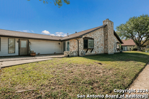 633 Oak Park Dr in Boerne, TX - Building Photo