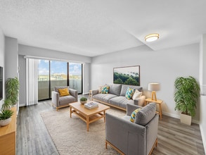 The Parker @ Seventh in Des Moines, IA - Foto de edificio - Building Photo