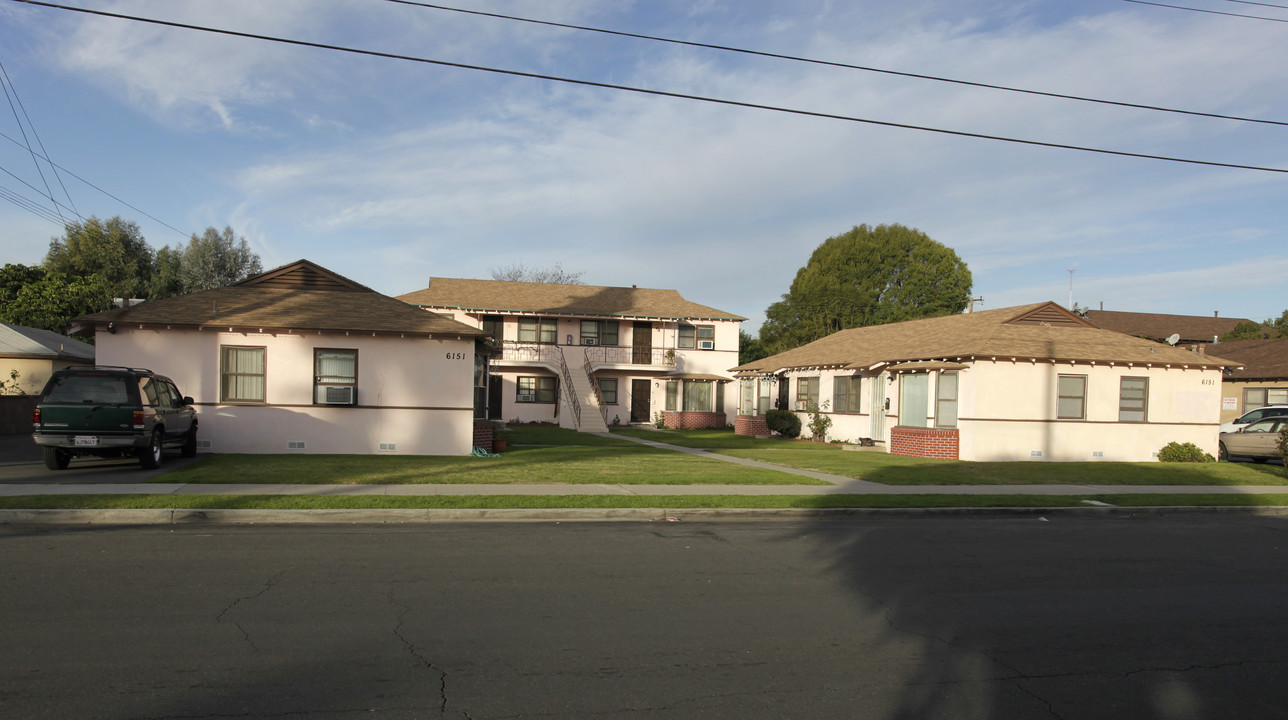 6151 Kingman Ave in Buena Park, CA - Foto de edificio