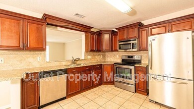 3047 Oak Park Way in Orlando, FL - Building Photo - Building Photo