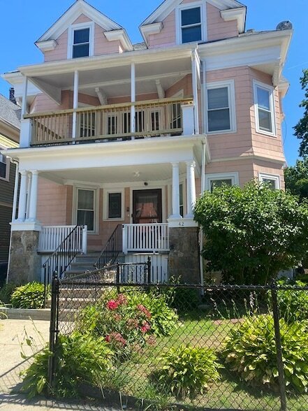 42 Intervale St, Unit 2 in Boston, MA - Building Photo