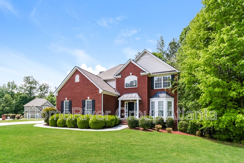 10 S Links Dr in Covington, GA - Building Photo