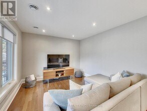 728 Vaughan Rd in Toronto, ON - Building Photo - Building Photo