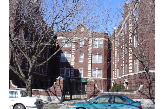 Muskegon and 78th in Chicago, IL - Foto de edificio - Building Photo