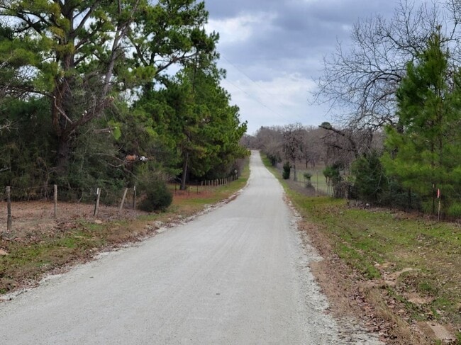 8601 Oakridge Dr in Bryan, TX - Building Photo - Building Photo