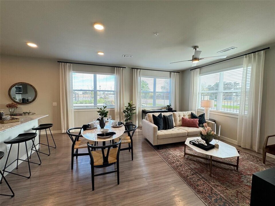 18300 Marvelous Pl in Cypress, TX - Building Photo