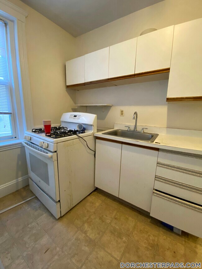 127 Washington St, Unit 36 in Boston, MA - Building Photo - Building Photo
