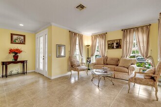 8134 Bautista Way in Palm Beach Gardens, FL - Building Photo - Building Photo