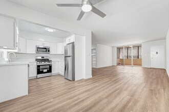 1237 Berkeley St, Unit 3 in Santa Monica, CA - Building Photo - Building Photo