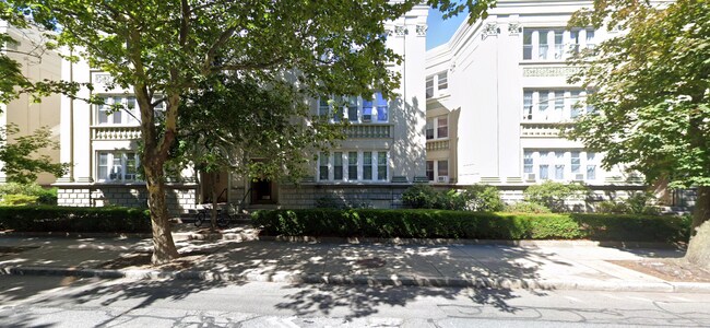 324 Saint Paul St, Unit 2