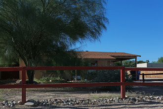 5716 E 23rd St in Tucson, AZ - Building Photo - Building Photo