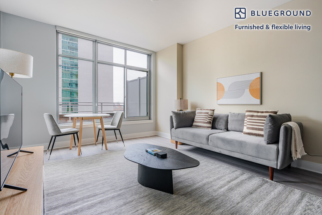 4850 Rugby Ave, Unit FL4-ID1063 in Bethesda, MD - Building Photo