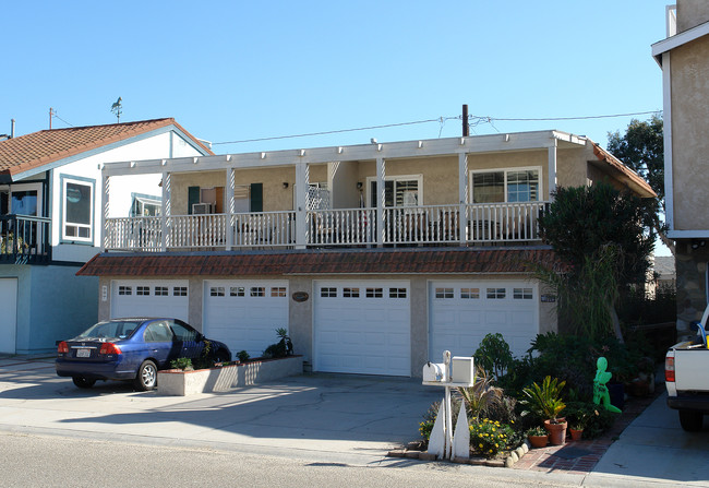 228-232 Melrose Dr in Oxnard, CA - Building Photo - Building Photo