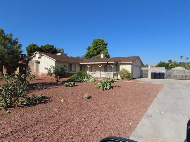 4621 Country Gables Ct