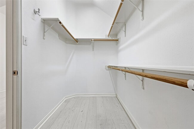 property at 7835 Stone Oak Ct