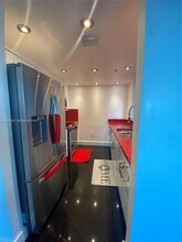 117 NW 42nd Ave, Unit 1612 in Miami, FL - Foto de edificio - Building Photo