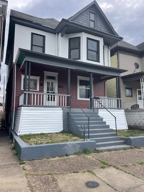 530 S Penn St in Wheeling, WV - Foto de edificio