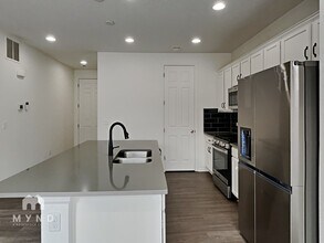 9732 Truckee St in Commerce City, CO - Building Photo - Building Photo