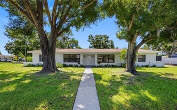 4391 Cherry St NE in St. Petersburg, FL - Building Photo - Building Photo