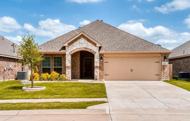 3204 Brazos Dr in Little Elm, TX - Foto de edificio