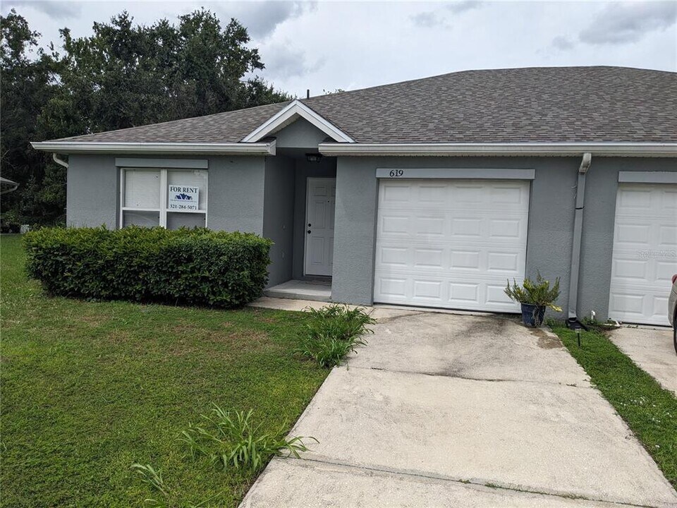 619 Yak Ct in Kissimmee, FL - Building Photo