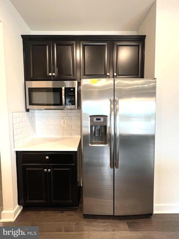 14621 Bentley Park Dr in Burtonsville, MD - Building Photo - Building Photo