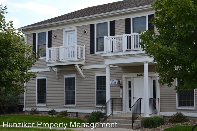 2604 Aspen Rd in Ames, IA - Foto de edificio - Building Photo