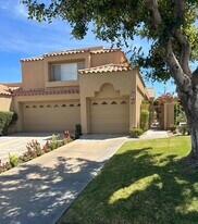 45 Pebble Beach Dr, Unit House in Rancho Mirage, CA - Building Photo