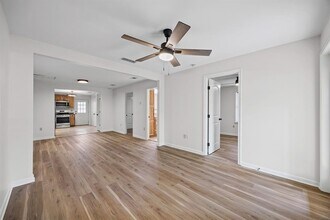 2604 Canterbury St in Austin, TX - Building Photo - Building Photo