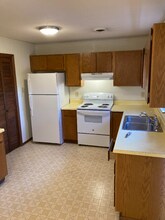 261 Carlton Ln-Unit -3 in Piney Flats, TN - Building Photo - Building Photo
