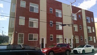 916 N 19th St in Philadelphia, PA - Building Photo