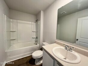 8201 E Highcroft Dr NE in Leland, NC - Building Photo - Building Photo