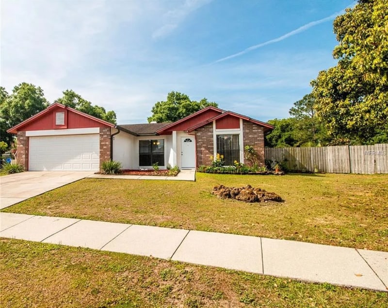 737 Stillview Cir in Brandon, FL - Building Photo
