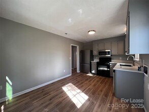 407 Stirrup Ct in Charlotte, NC - Building Photo - Building Photo