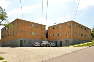 Robroy Drive Apartments in Cincinnati, OH - Building Photo - Building Photo