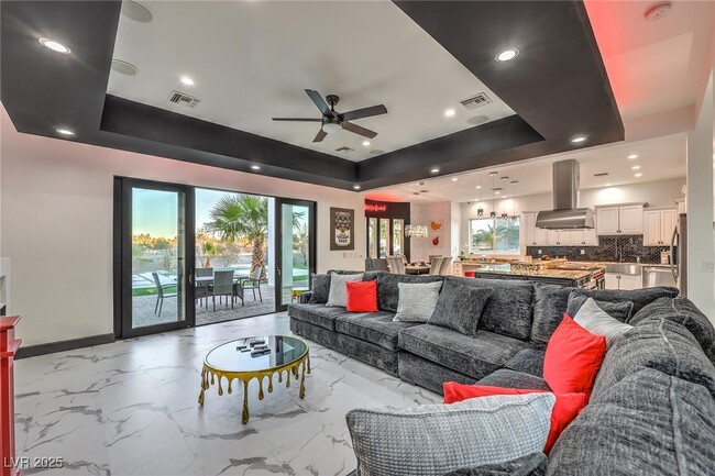 282 E Maulding Ave in Las Vegas, NV - Building Photo - Building Photo