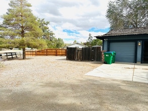 140 Hercules Dr in Sparks, NV - Building Photo - Building Photo