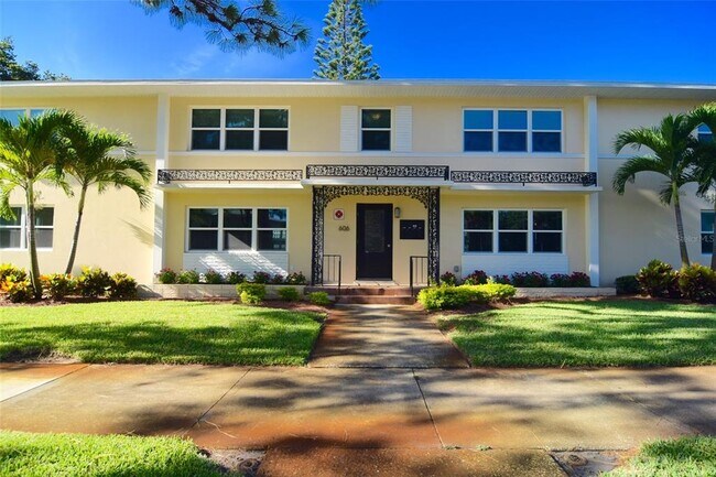 606 12th Ave NE in St. Petersburg, FL - Building Photo - Building Photo