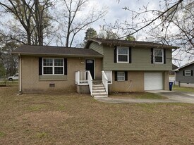 8134 Karr St in Chattanooga, TN - Building Photo