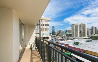 1610 Kanunu St-Unit -903 in Honolulu, HI - Building Photo - Building Photo
