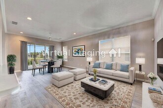 1007 Emerald Dunes Dr in Sun City Center, FL - Building Photo - Building Photo