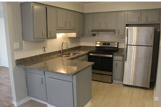4520 Park Ave in Brookfield, IL - Building Photo - Building Photo