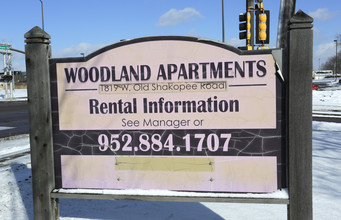 Woodland Apartments in Bloomington, MN - Building Photo - Building Photo