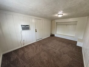 1101 N Stevenson St in Visalia, CA - Building Photo - Building Photo