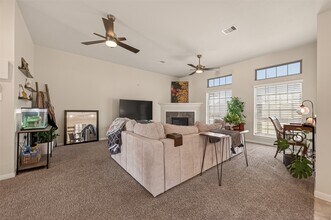 6546 Grapevine Bend in Manvel, TX - Foto de edificio - Building Photo