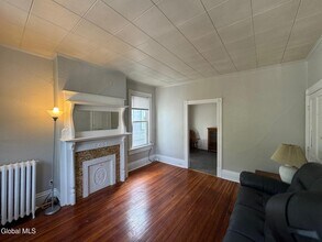 2347 17th St in Troy, NY - Building Photo - Building Photo
