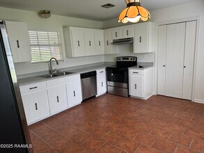 105 San Carlos Cir in Lafayette, LA - Foto de edificio - Building Photo