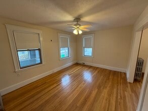 20 Birch Rd, Unit 20 in Watertown, MA - Building Photo - Building Photo